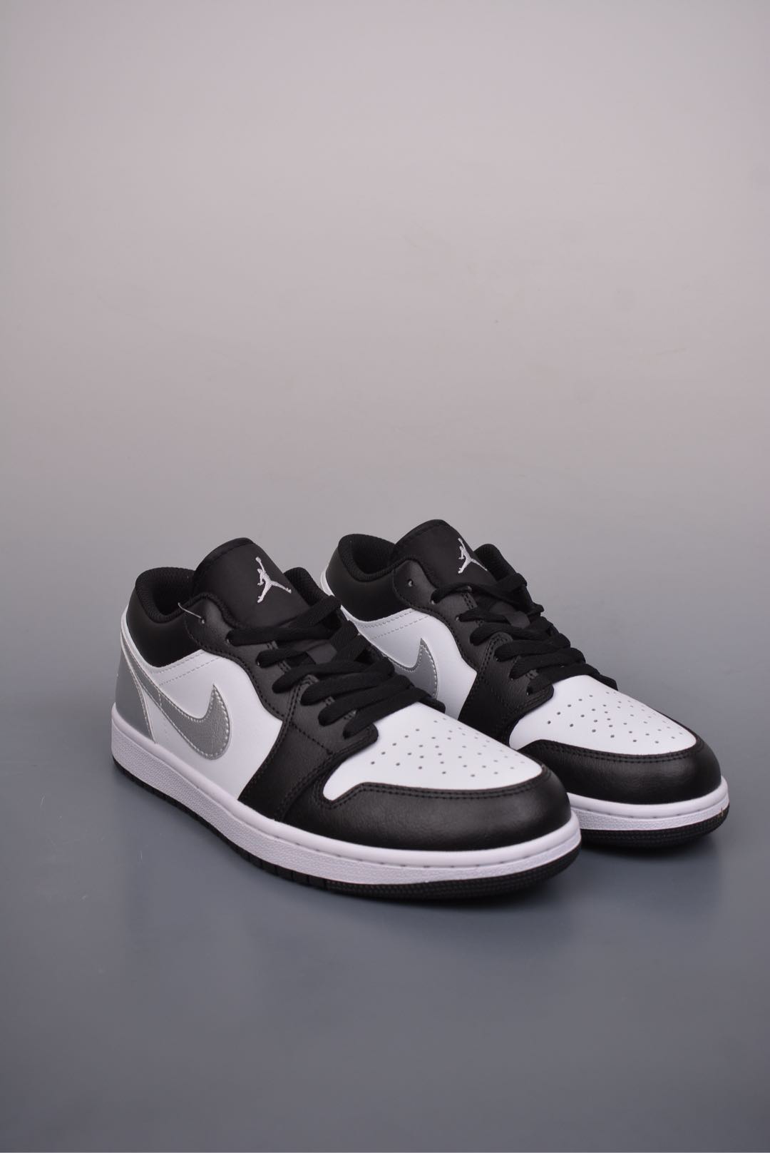 Nike Air Jordan 1 Low SE White Black Matte Silver 553558-131