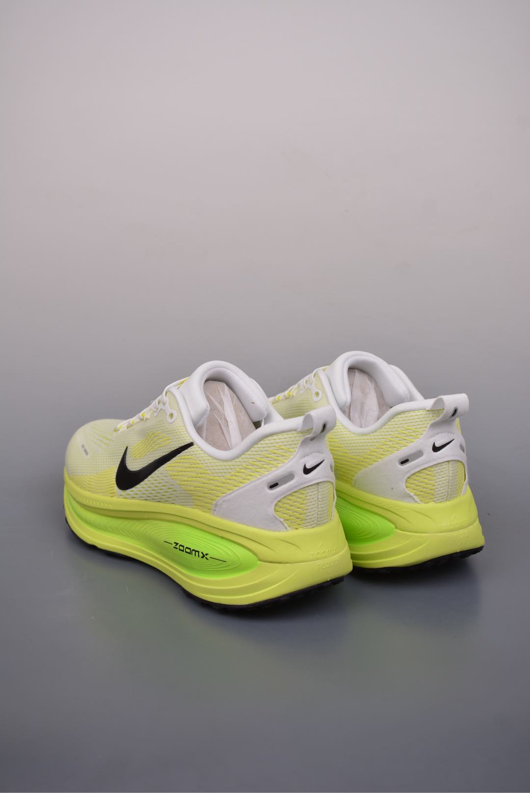 Nike Vomero 18 ZoomX Beige Black Volt