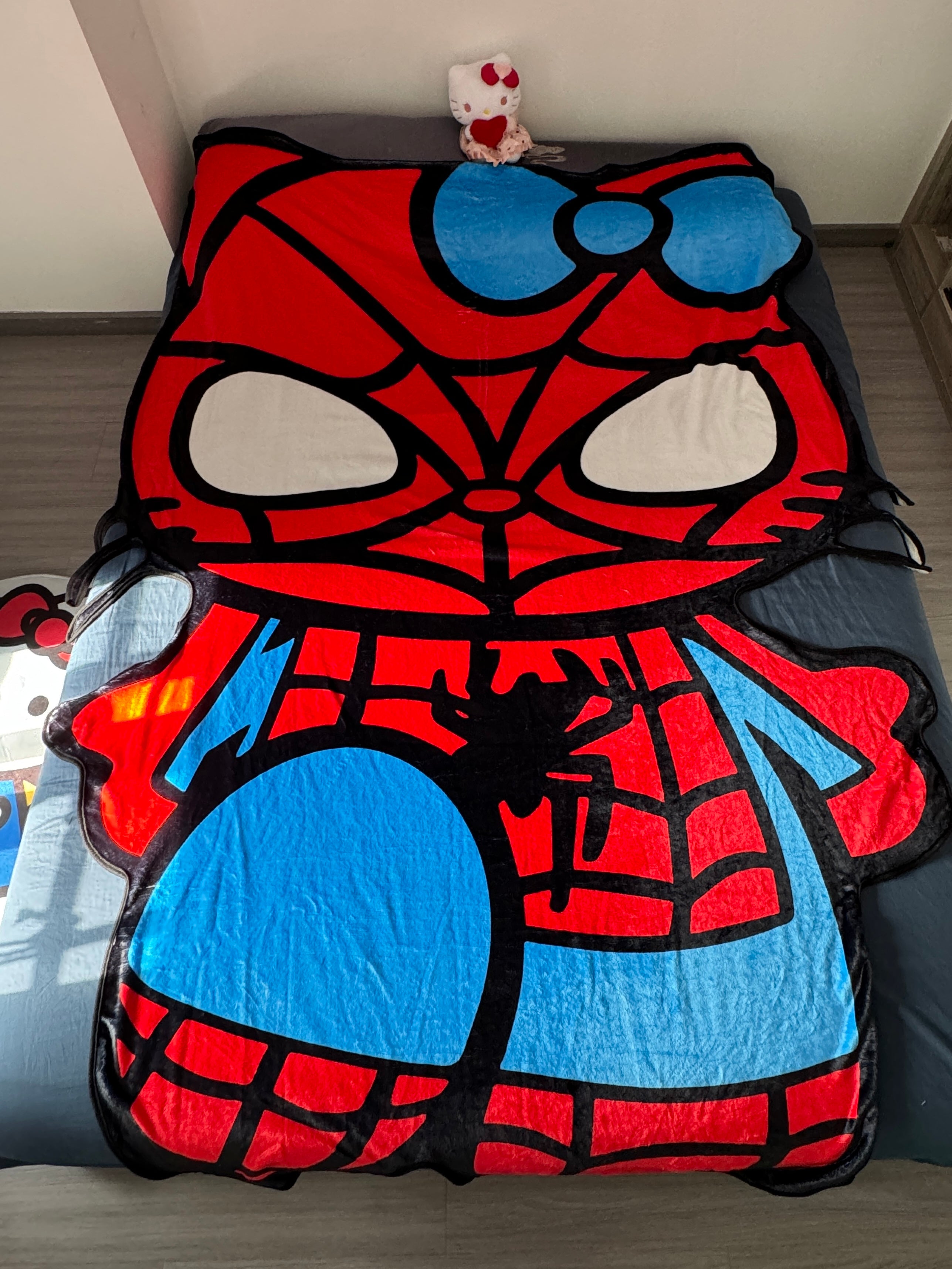 KT x Spiderman Shape Blanket Flannel Throw Blanket Cute Blanket Lightweight Super Soft Cozy for Bed Kids Adult Valentine Gift
