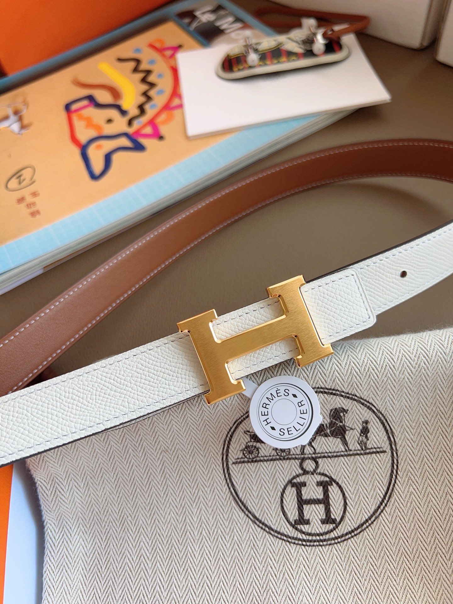 Hermès 2025 New Women's Double-Sided Belt 2.4cm Width
