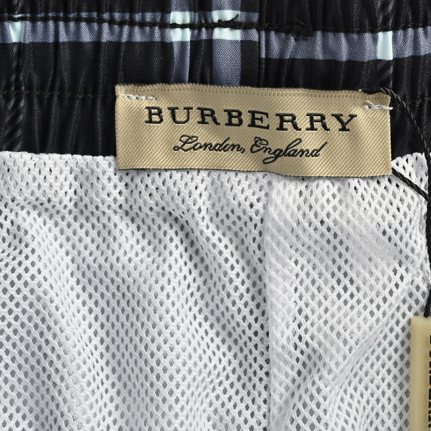 Burberry 25ss check print beach shorts