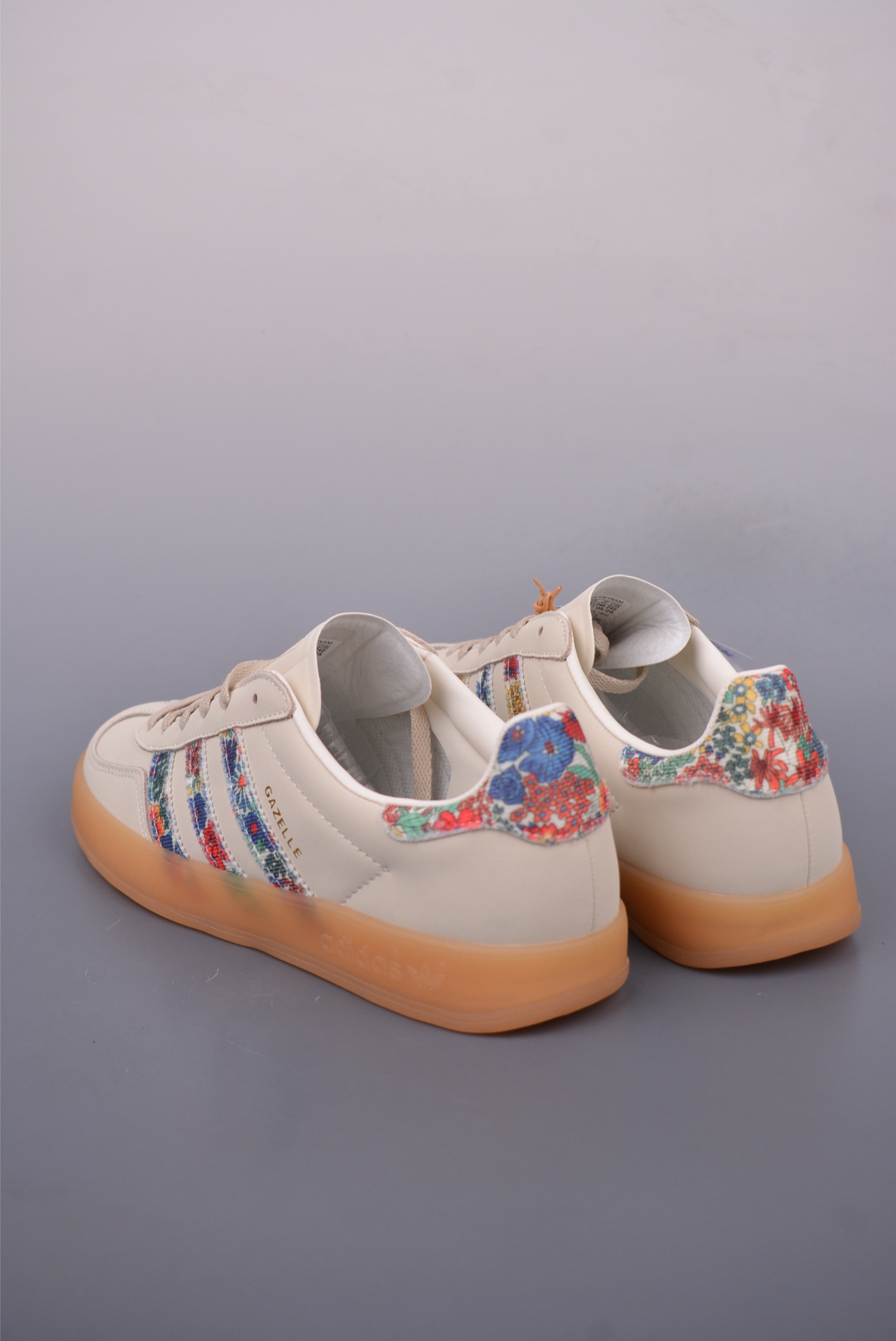 adidas Originals Gazelle INdoor Beige and Green Peanut Rubber Sole JH7370