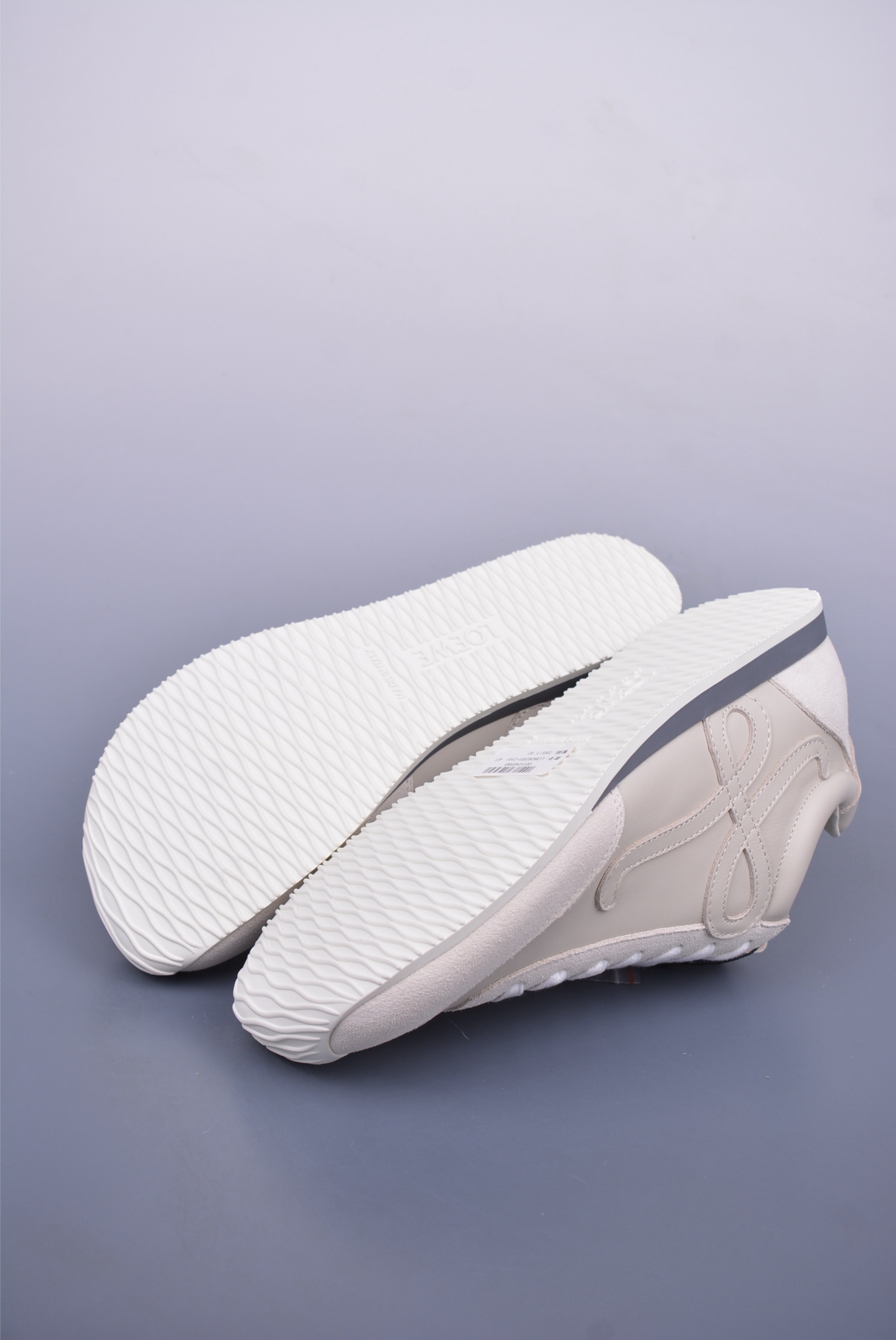 Loewe Ballet Runner 2.0 Sneakers Beige Gray L815282X27-2100
