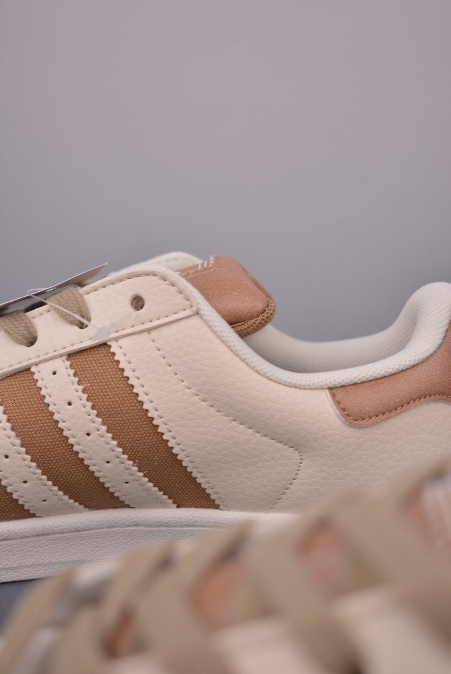 Adidas Originals Superstar “Khaki brown” JR6988