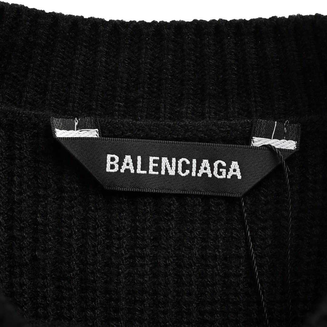 Balenciaga 24Fw sleeve badge knitted crew neck sweater