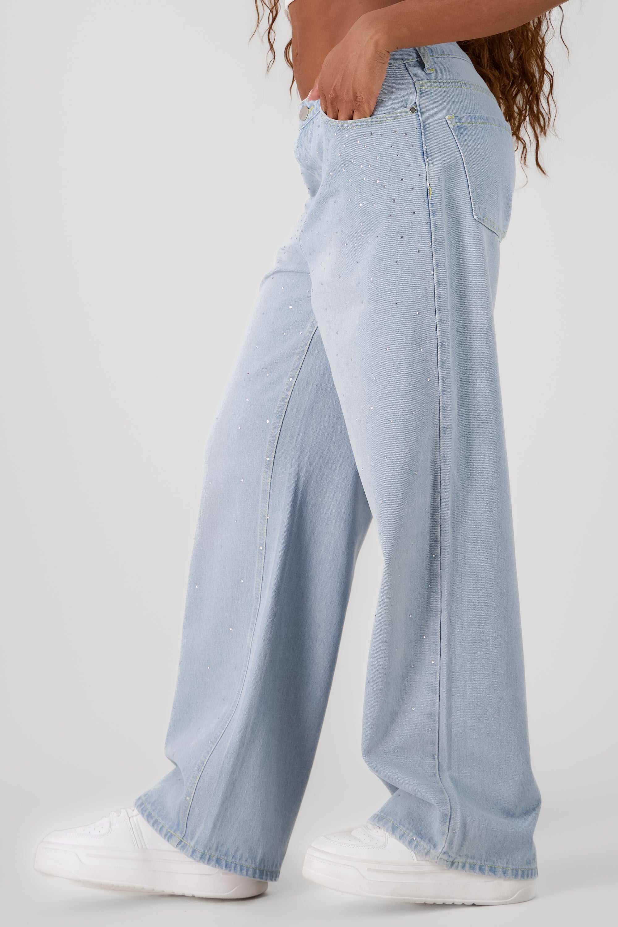 Straight Leg Jeans with Sparkle Detail