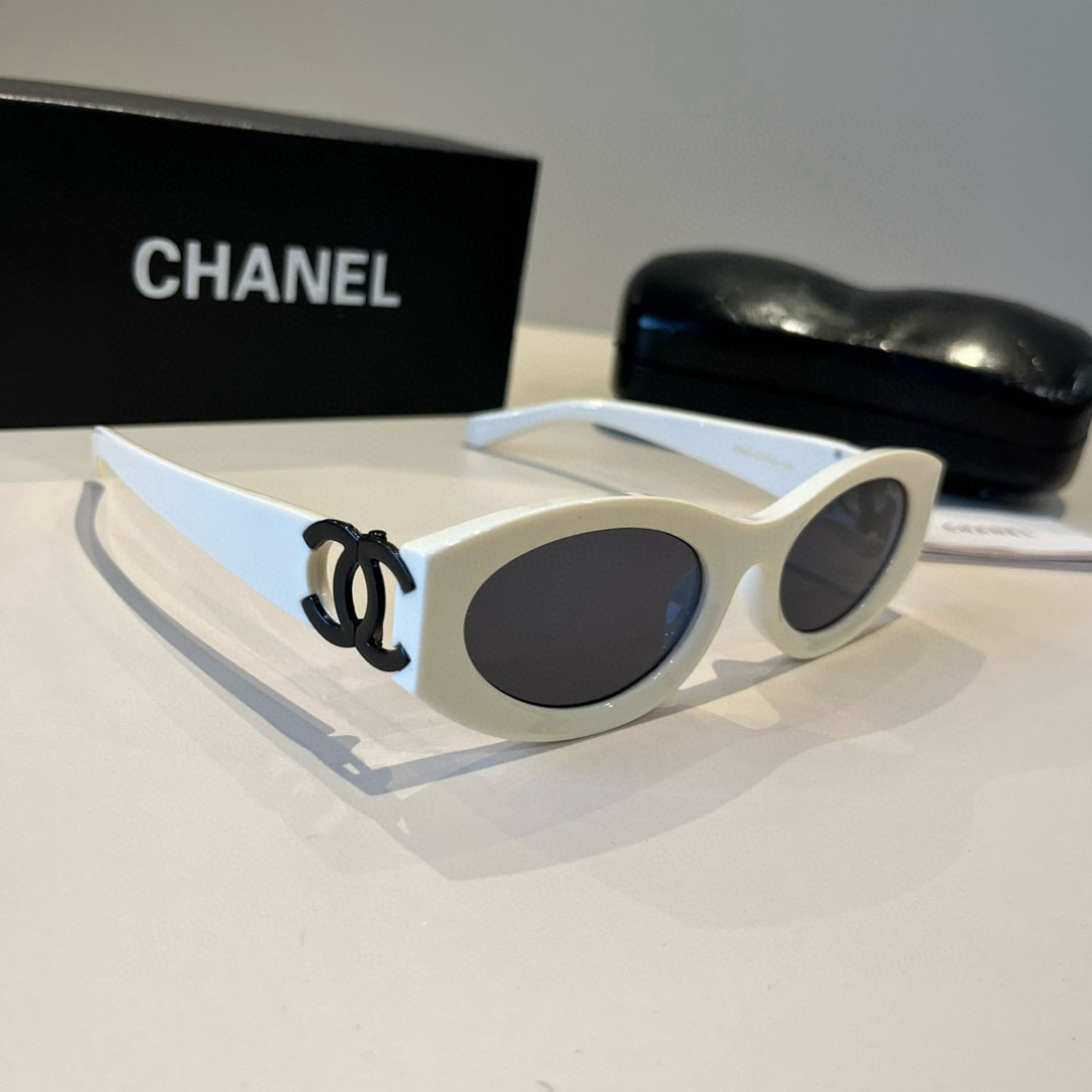 Chanel round frame sunglasses