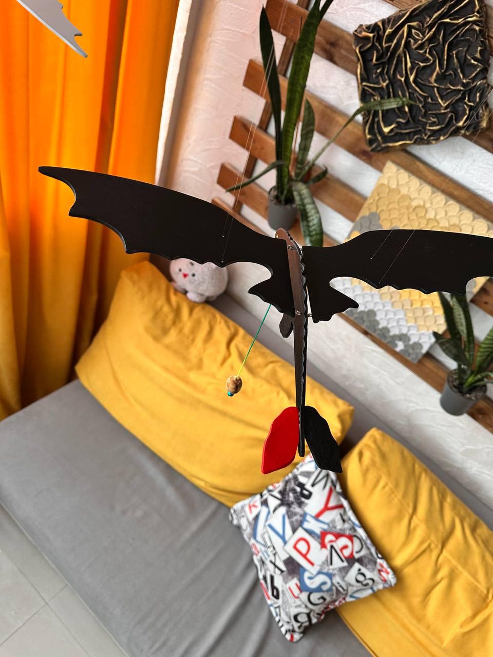 🔥FLASH SALE - 60% OFF🔥Flying Dragon Duo — Black & White Hanging Fantasy Mobile