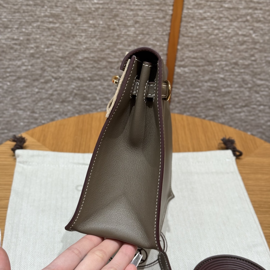 Hermès Kelly Danse 18Etoupe Handbag (Handmade to order)