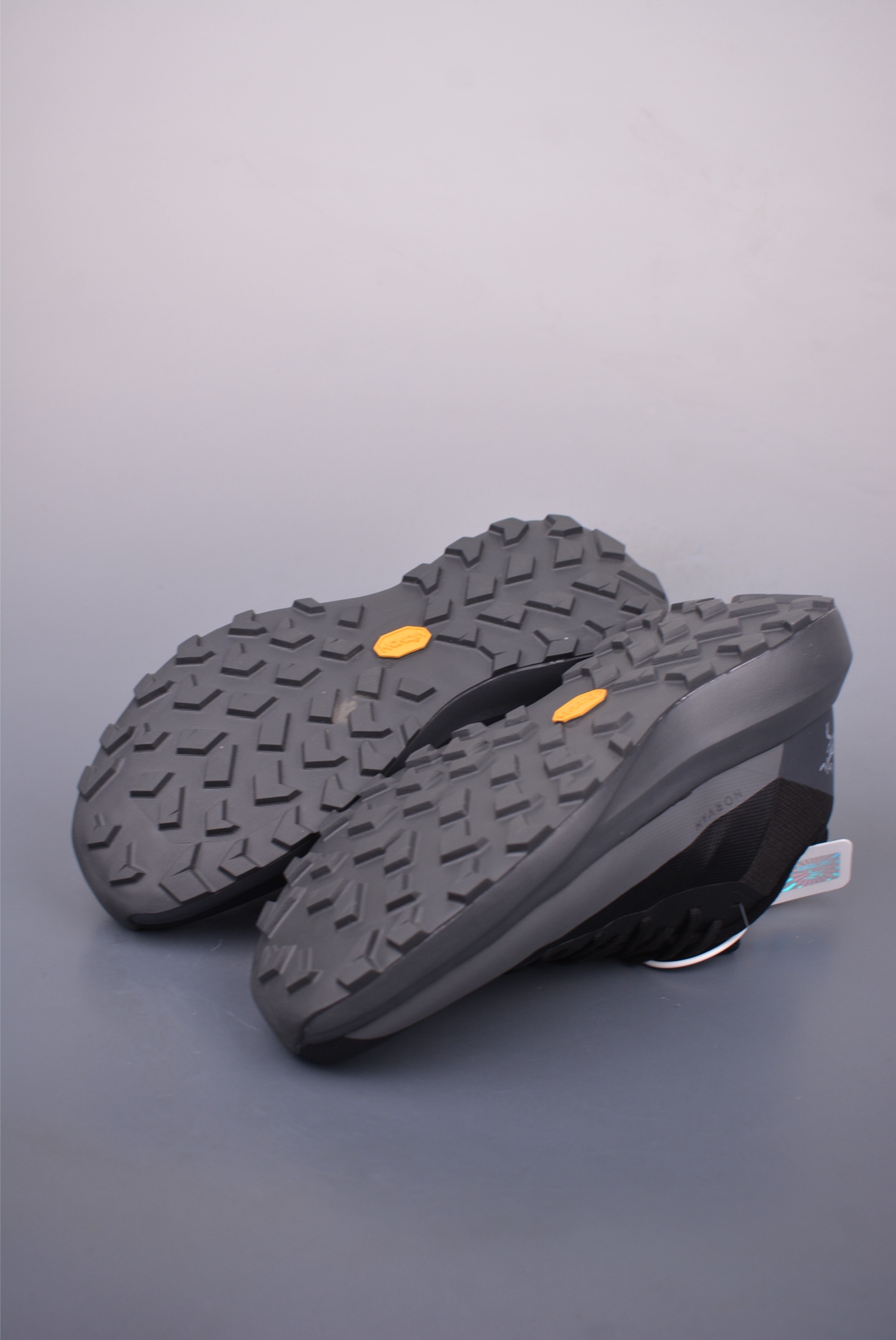 Arc'teryx KYLAN sneakers gray and black 0772183129