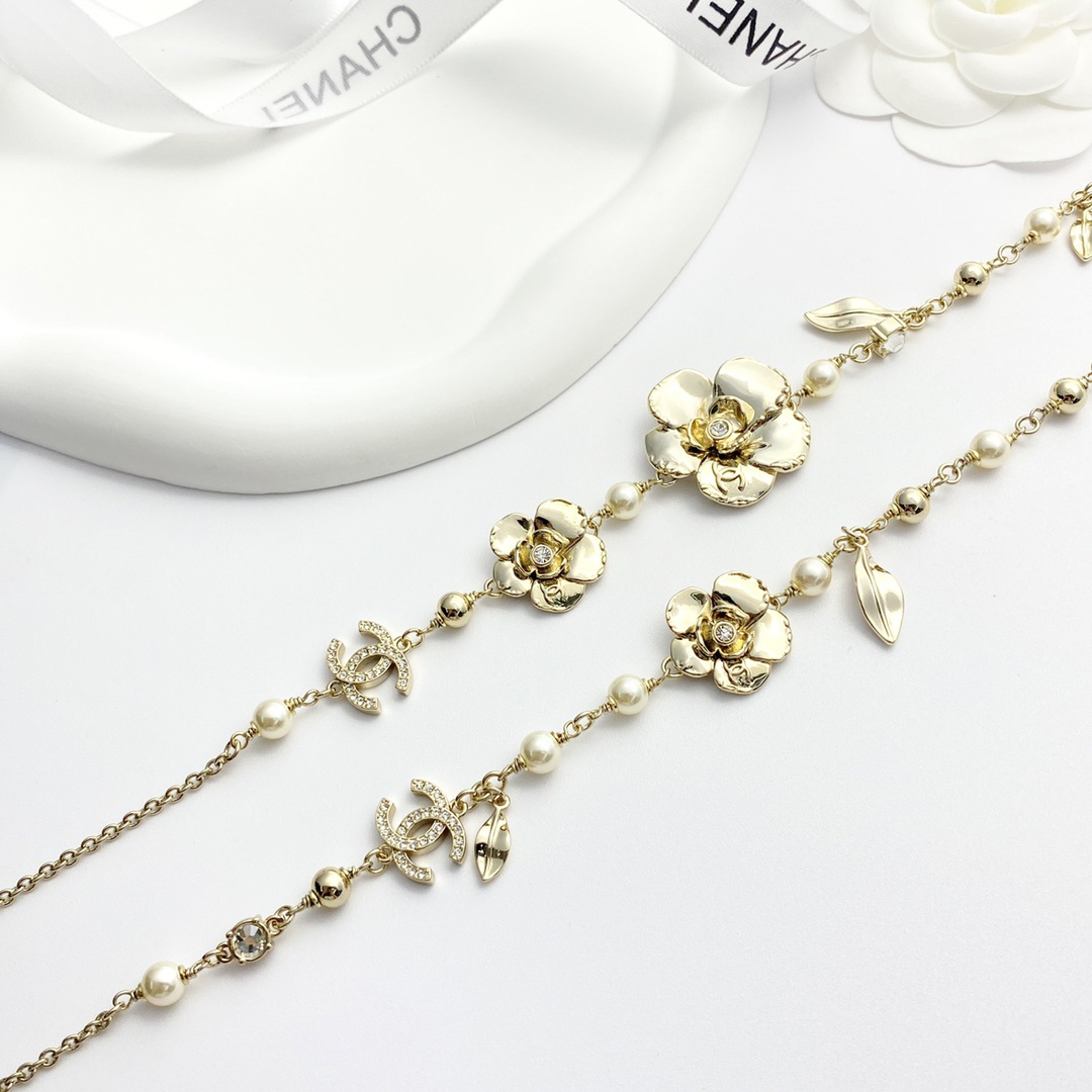 CHAN 24 Camellia Double C Pearl Necklace