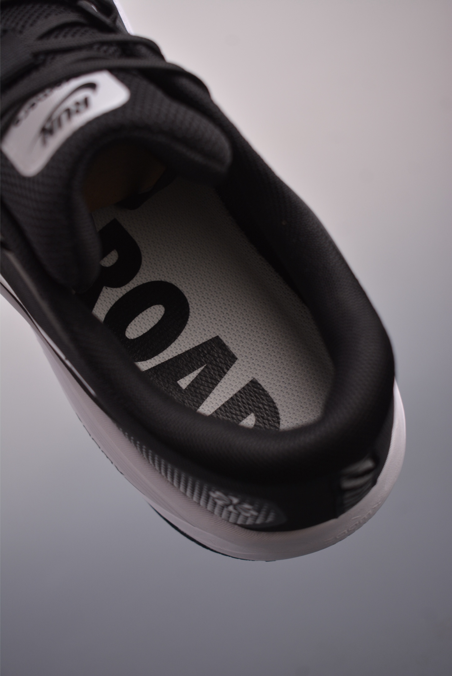 Nike Air Zoom Vomero 18X Black and White