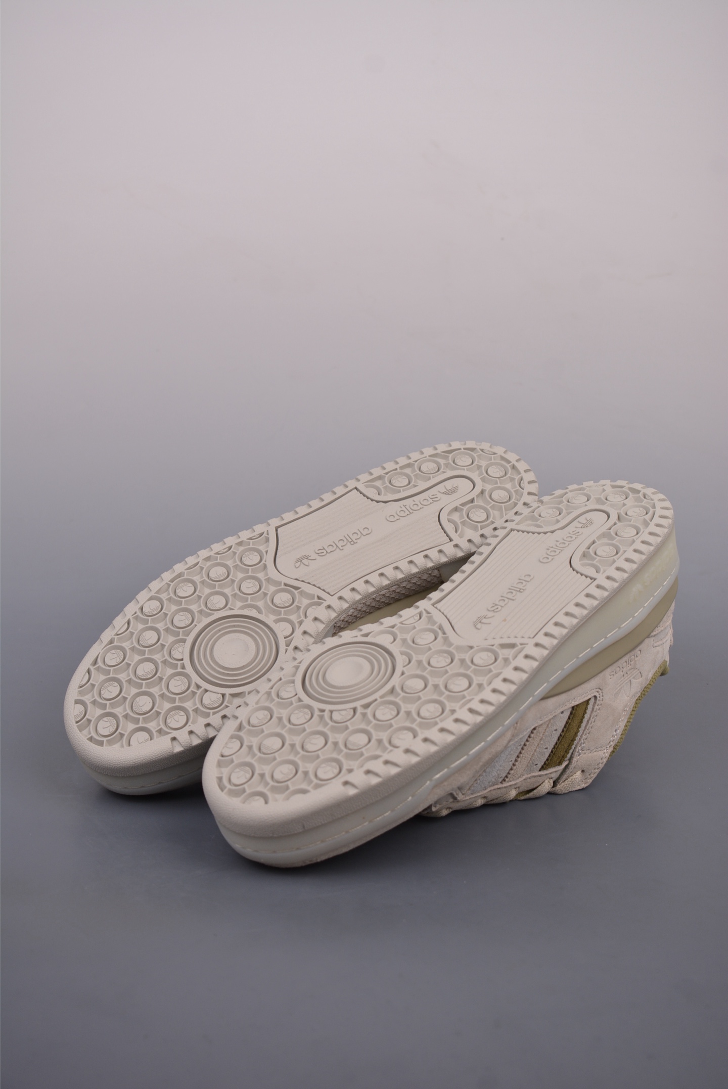 Adidas Originals Forum 84 Low CL Grey Green JQ9144
