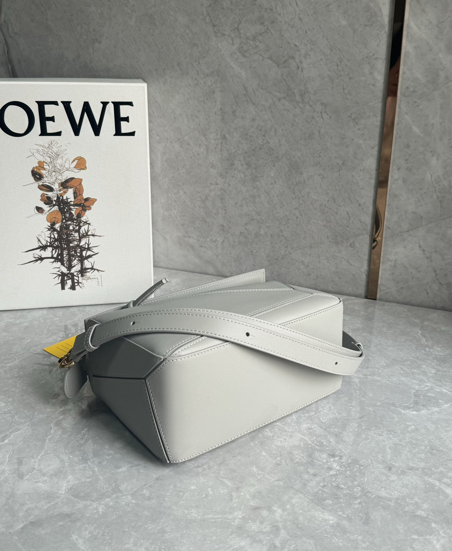 Loewe zzle bag with braided handle 0189