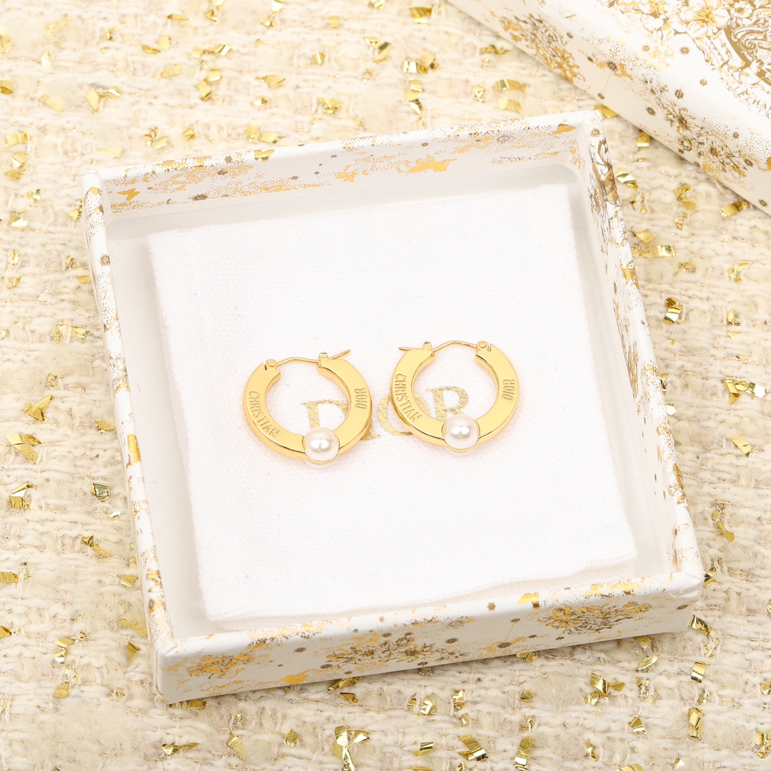 Dior Gold Circle Pearl Earrings