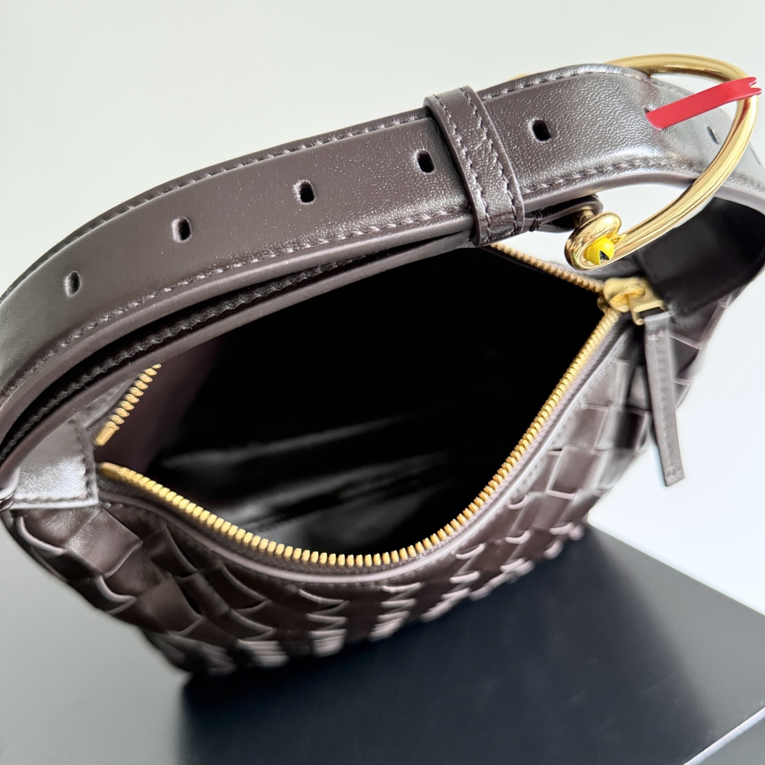 Bottega Veneta Year of the Snake Limited Edition Wallace Handbag 754443