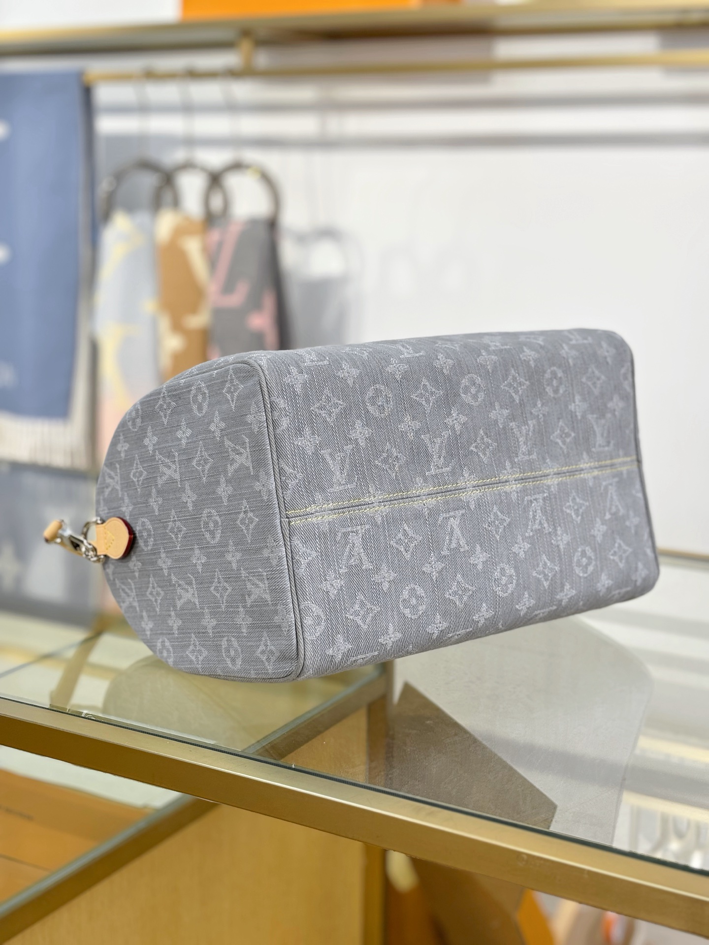 Louis Vuitton SPEEDY SOFT 30 Bag M13344