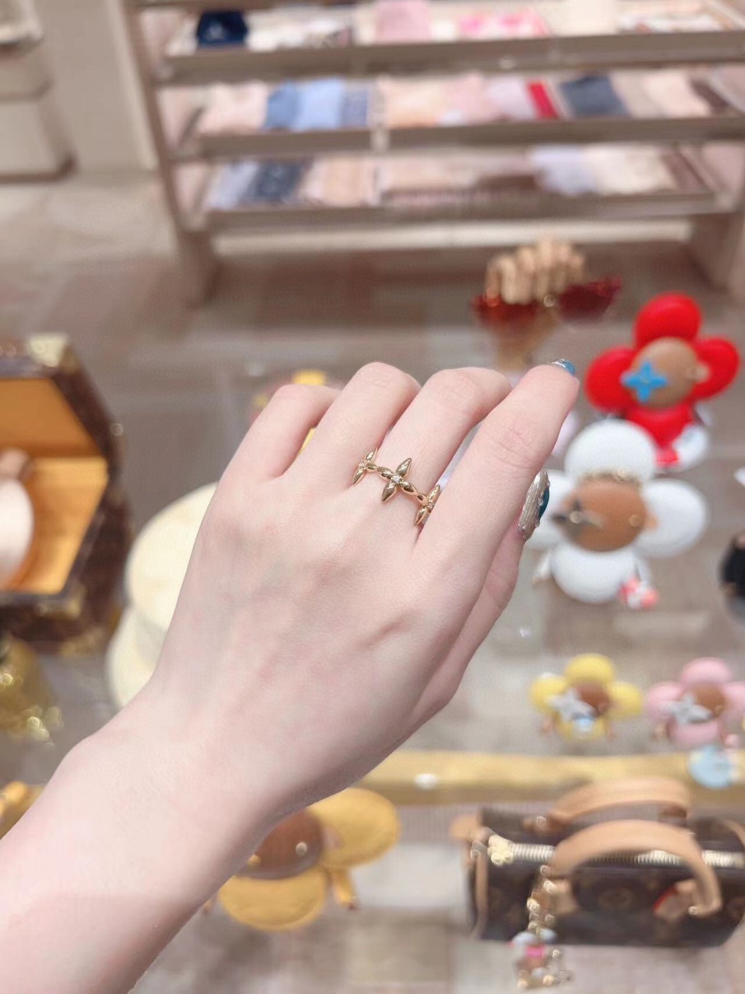 Louis Vuitton Four Leaf Clover Ring