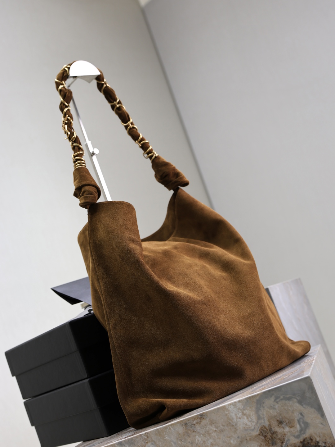 Yves Saint Laurent AMALIA leather bag 834750