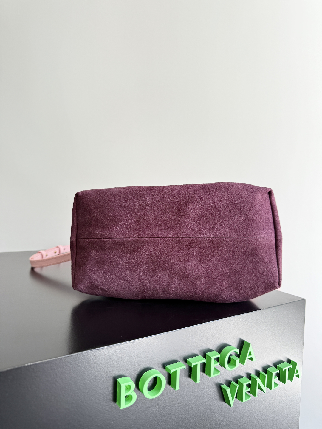 BOTTEGA VENETA 2025 PINACOTECA Small Bag 819004