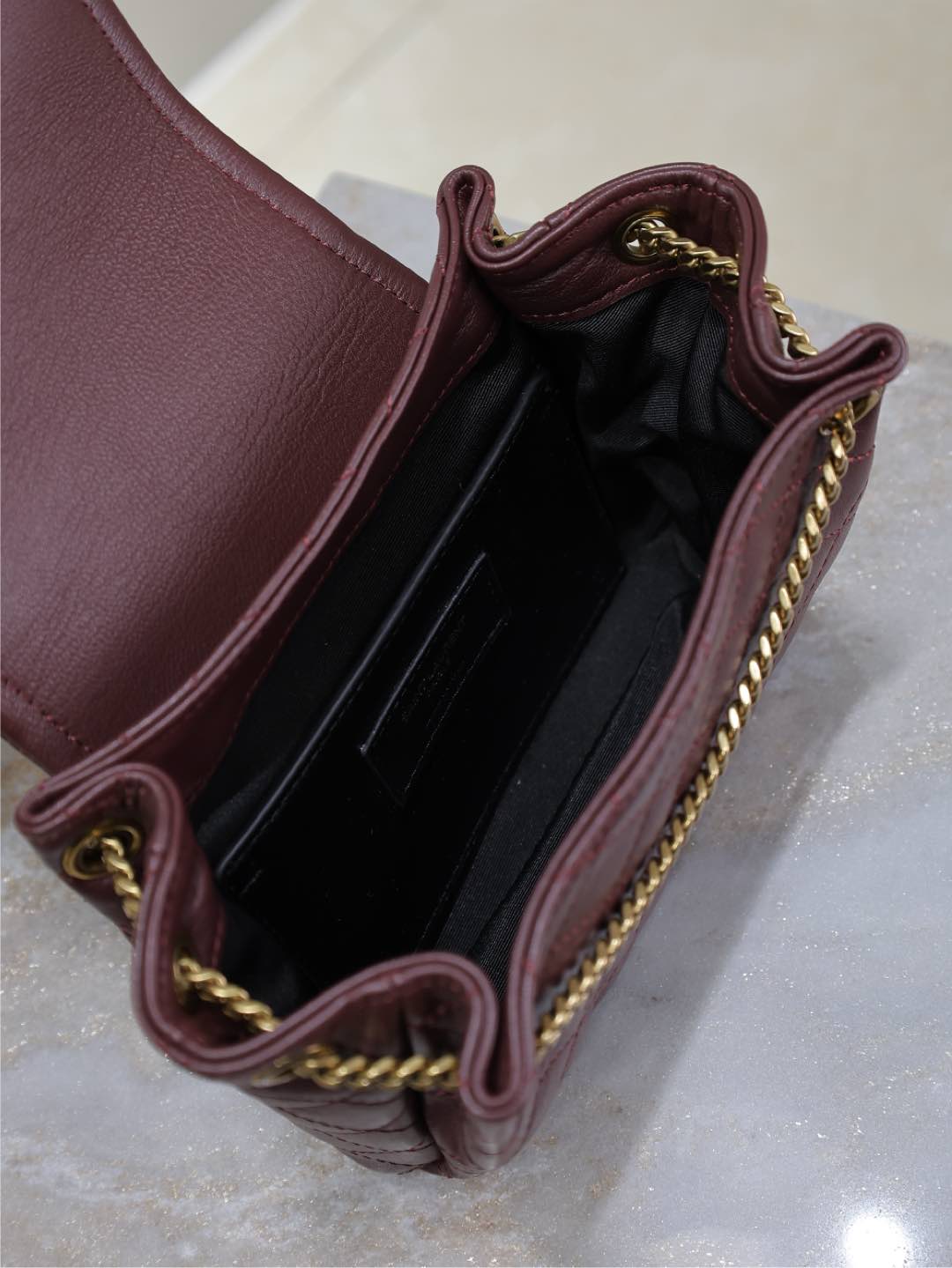 Yves Saint Laurent Mini Nolita Chain Bag 672738