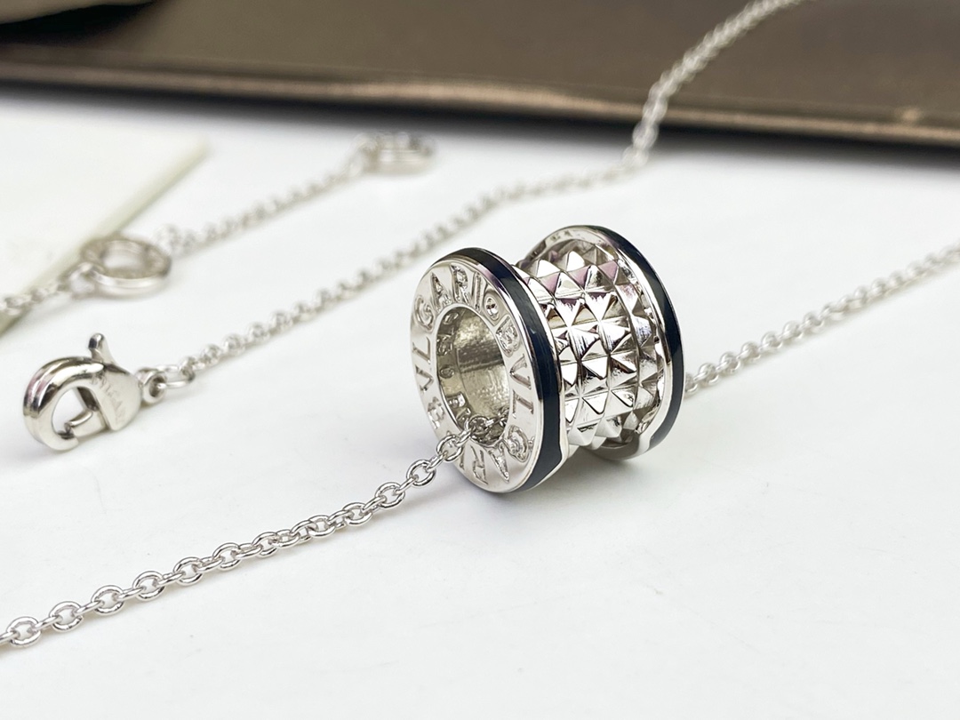 Bulgari LGARI B.zero 1 ro series rivet ceramic necklace
