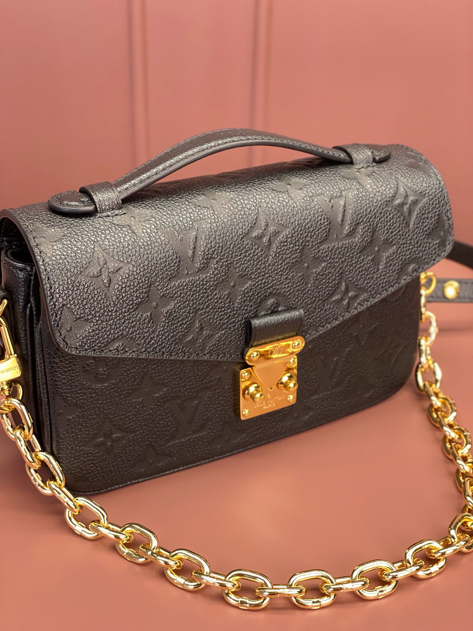 Louis Vuitton POCHETTE MÉTIS EAST WEST Bag M46595