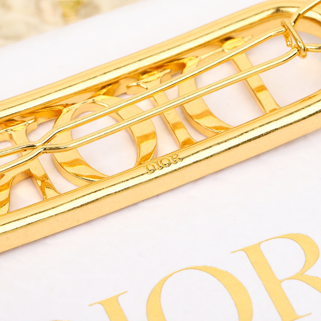 Dior letter full diamond hairpin