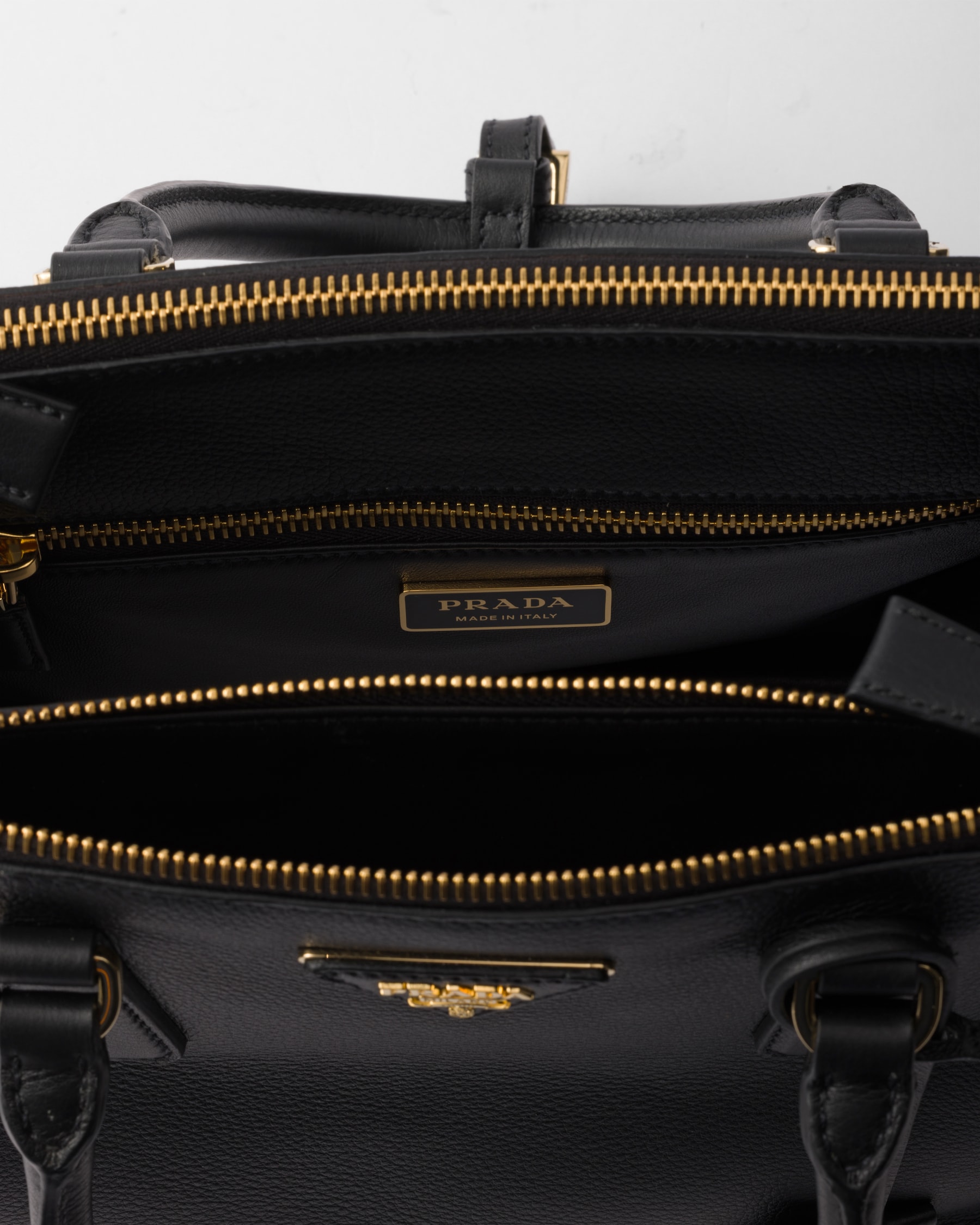Prada Medium Prada Galleria Leather Bag1BA863_2CYS_F0002_V_YO0