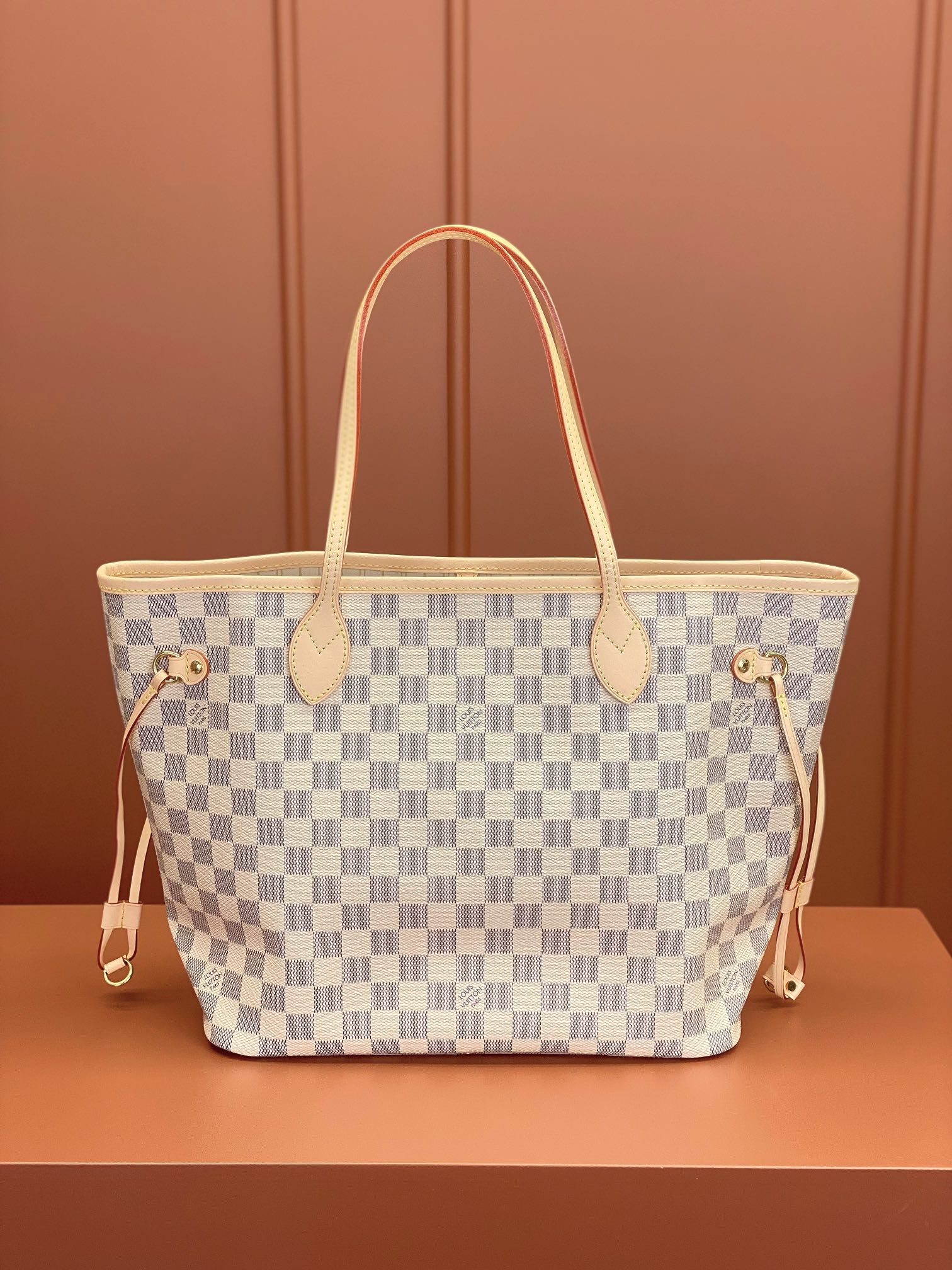 Louis Vuitton NEVERFULL Medium Handbag N41361