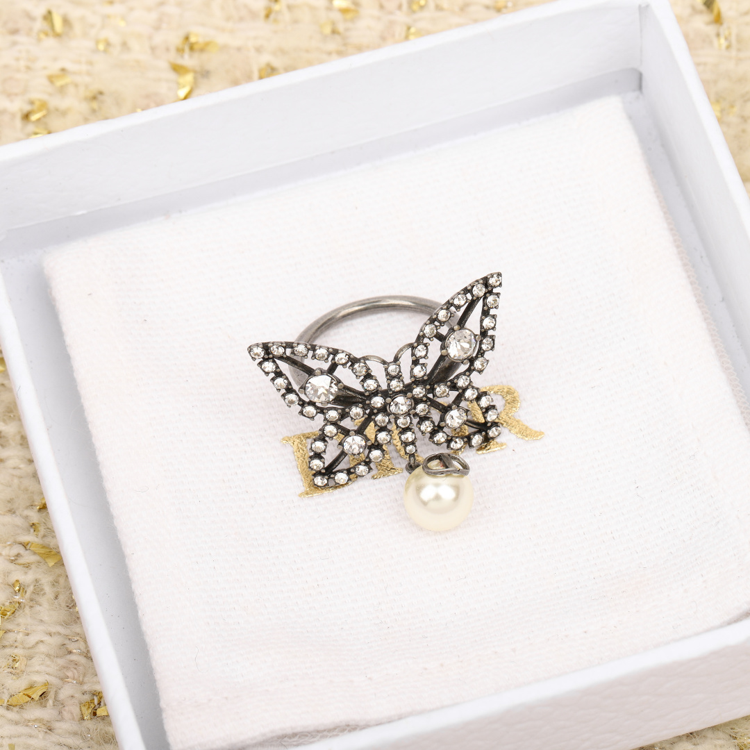 Dior butterfly diamond ring