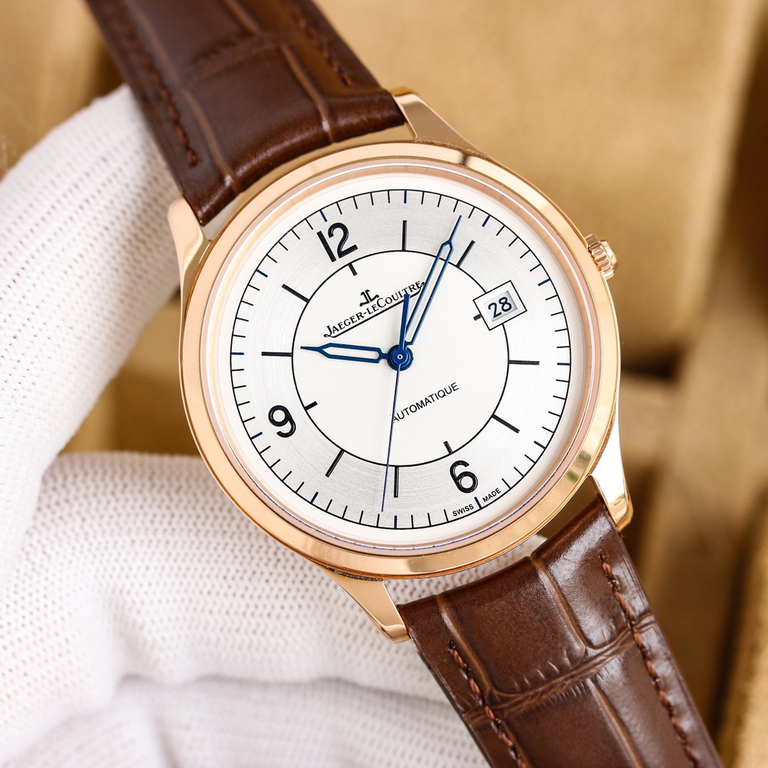 Jaeger-LeCoultre Master Ultra-Thin sector dial