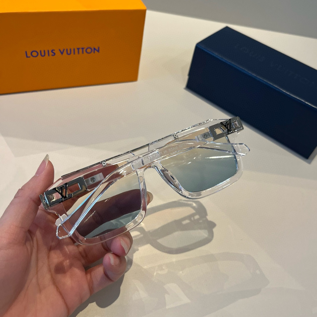 Louis Vuitton square-frame sunglasses