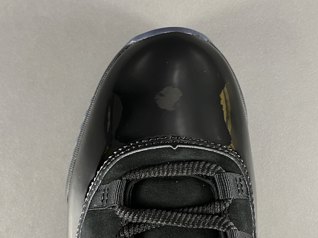 Nike Air Jordan 11 Retro HighCap and Gown 378037-005