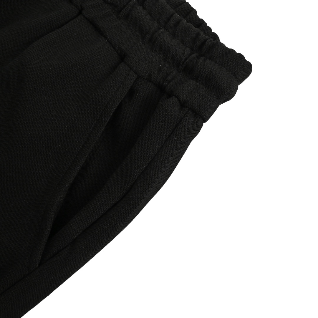 Prada 24Fw knee pocket metal triangle logo cuff trousers