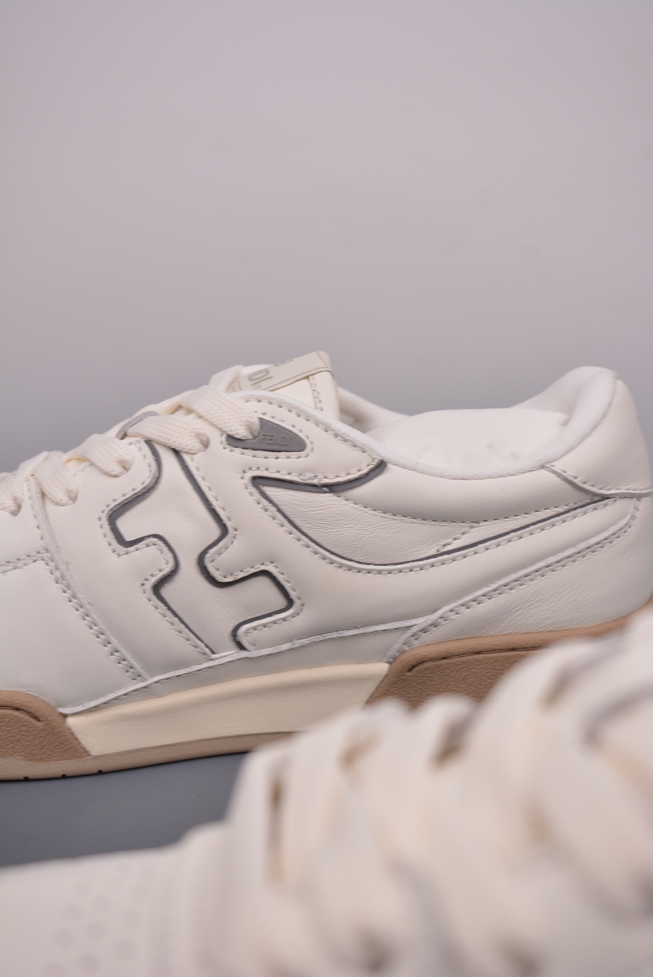 Fendi Match Sneaker Low Velcro Leather Off-White 7E1493AHH2F1FHS