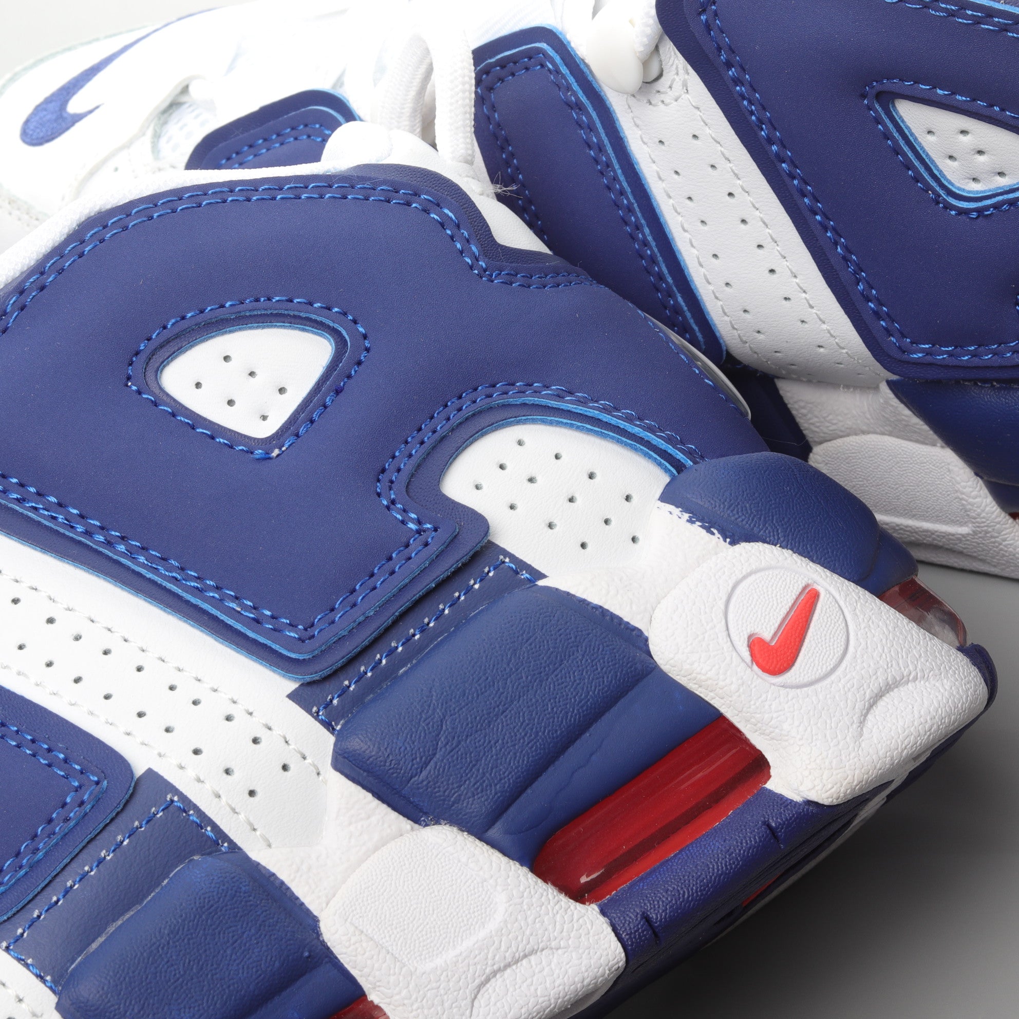 Air More Uptempo 96 Pippen Classic Blacketball Sneaker Series