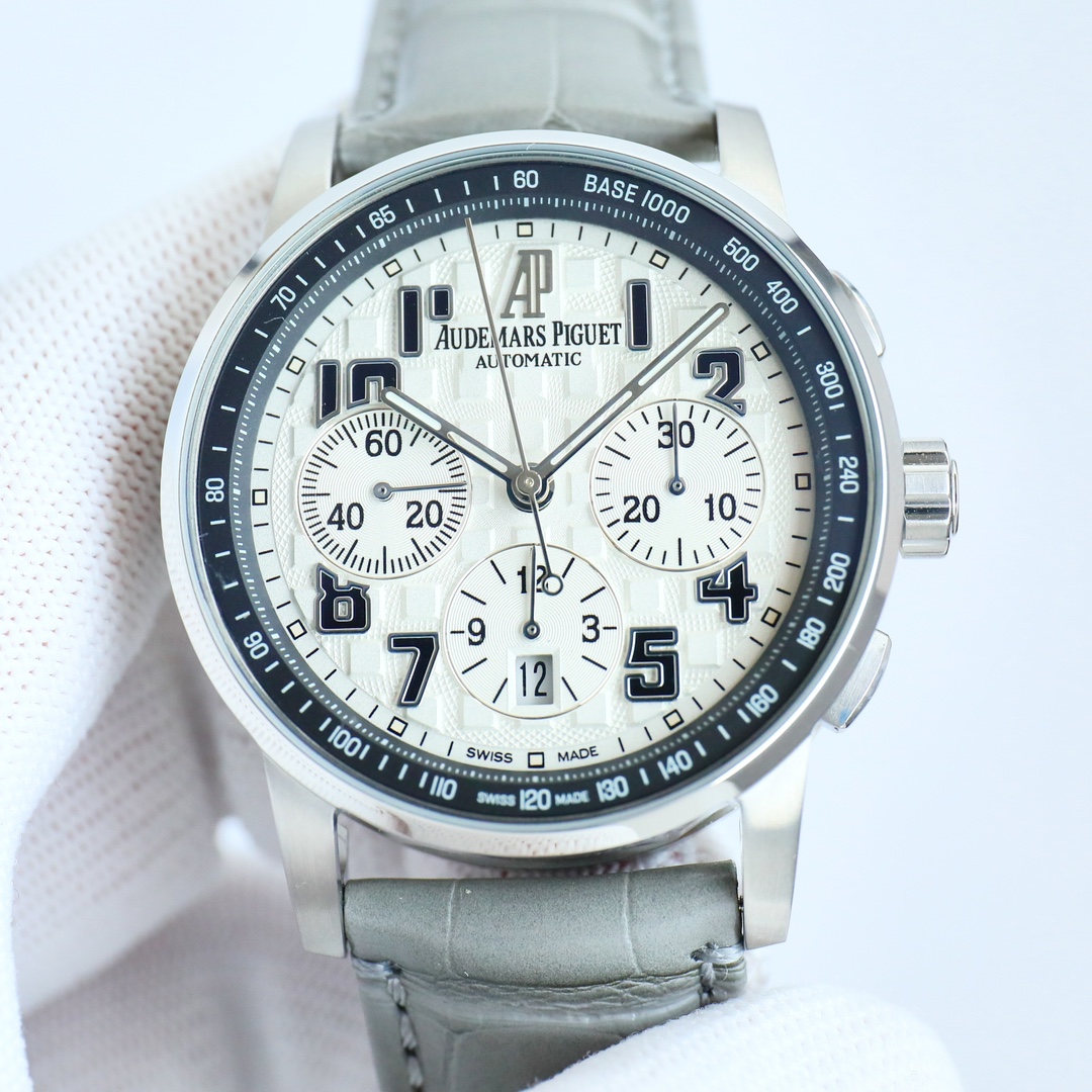 Audemars Piguet Royal Oak 26048 Offshore RW4 41 Chronograph Mechanical Watch