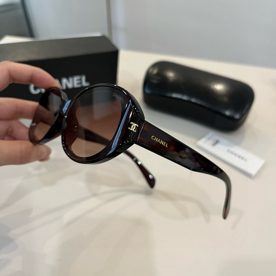 Chanel round frame sunglasses