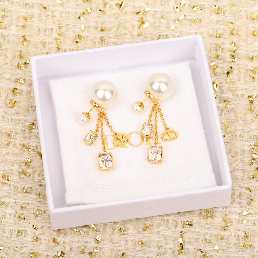 Dior large and small pearl tassel rhinestone earrings