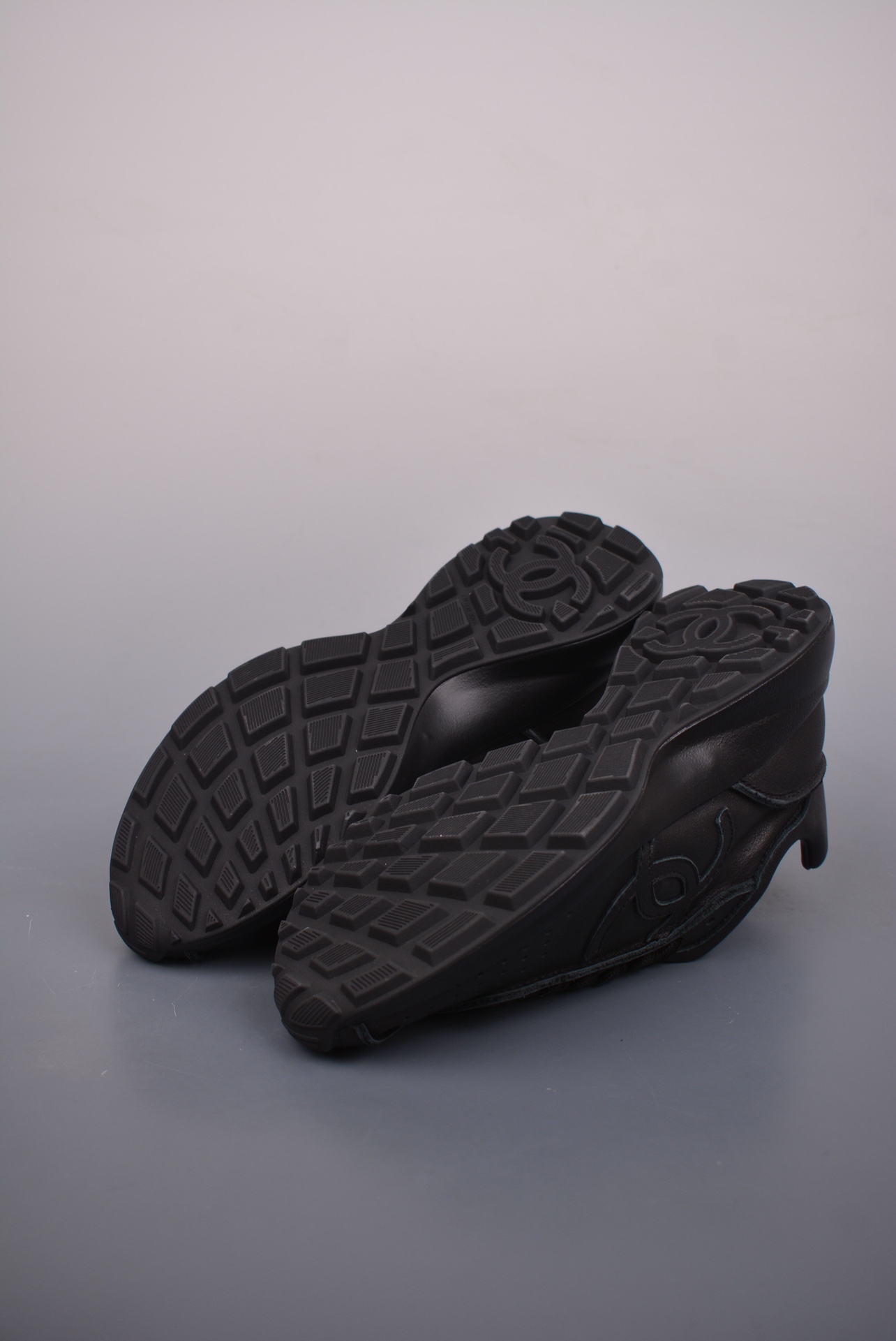 Chanel A25 CC Calfskin Trainers Sneaker Black