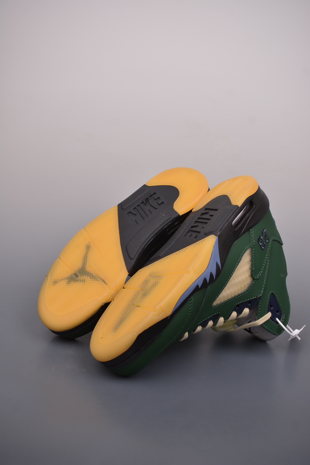 A Ma Maniére x Nike Air Jordan 5 Retro SP Green FZ5758-003