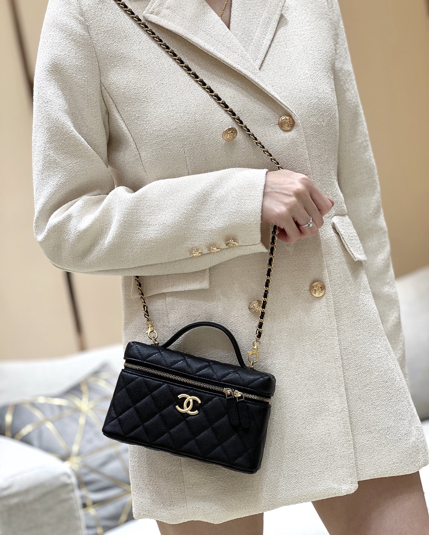 Chanel 25P Spring/Summer Preview Series LP Chain Bag AP4483