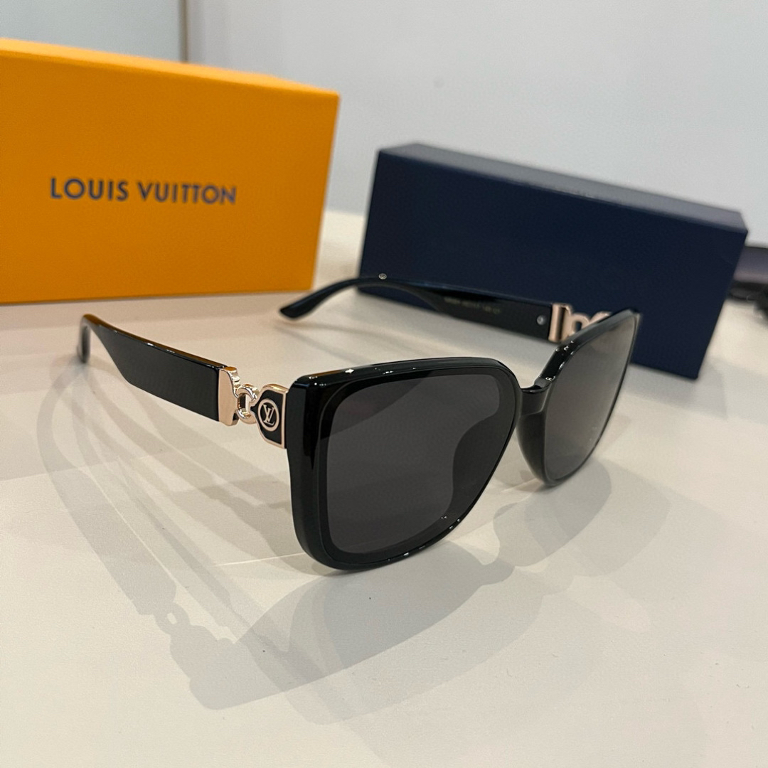 Louis Vuitton Square Frame Sunglasses