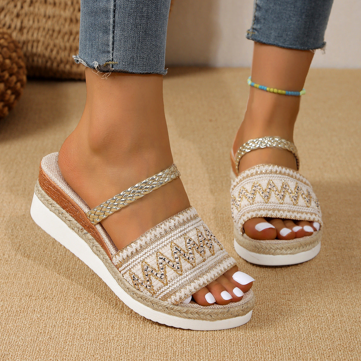 Ethnic Style Wave-Patterned Sandals: New Color-Blocked One-Line Thick-Soled Shoes for Women