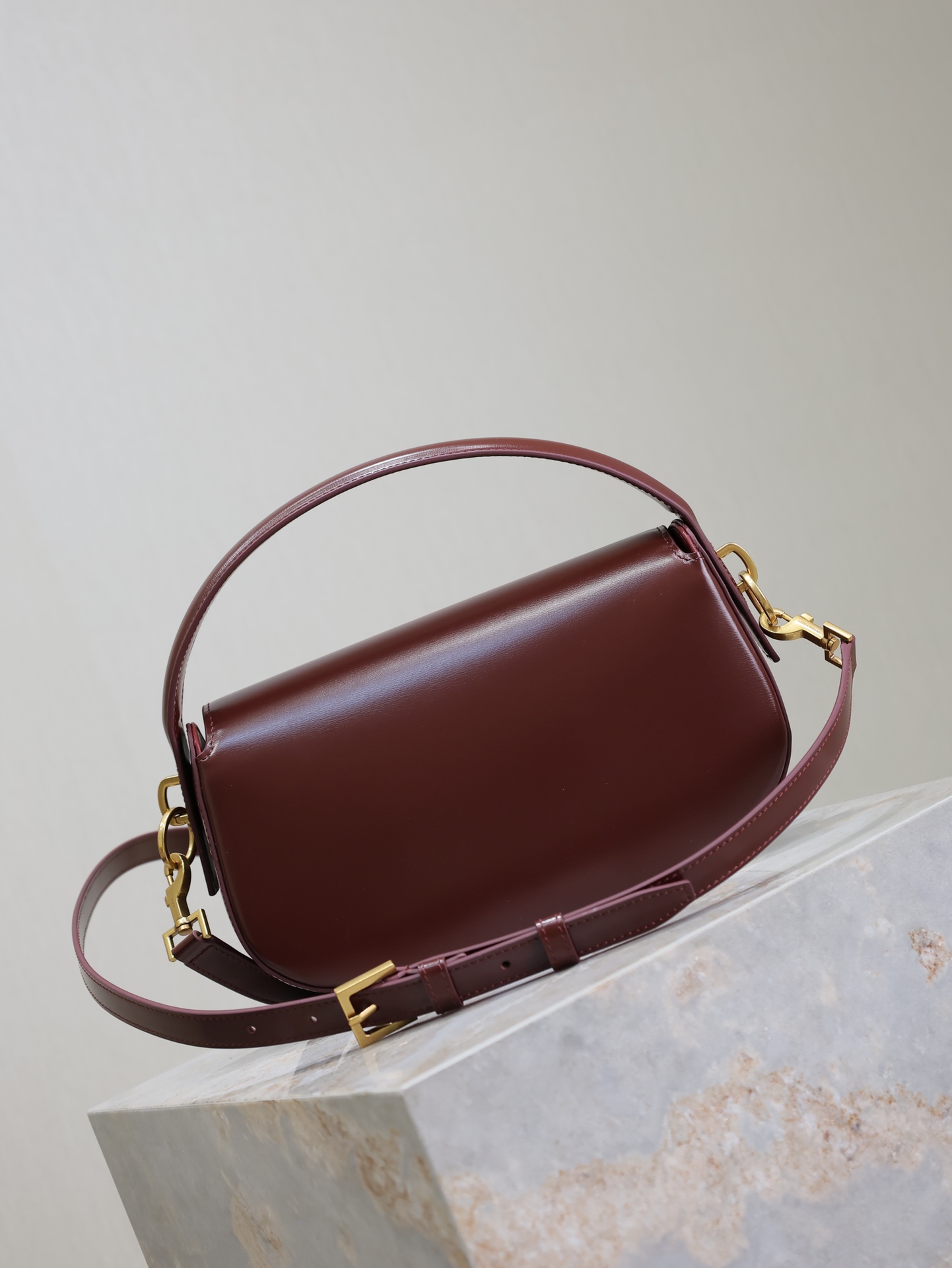 Yves Saint Laurent VOLTAIRE Handbag Crossbody Bag 787671