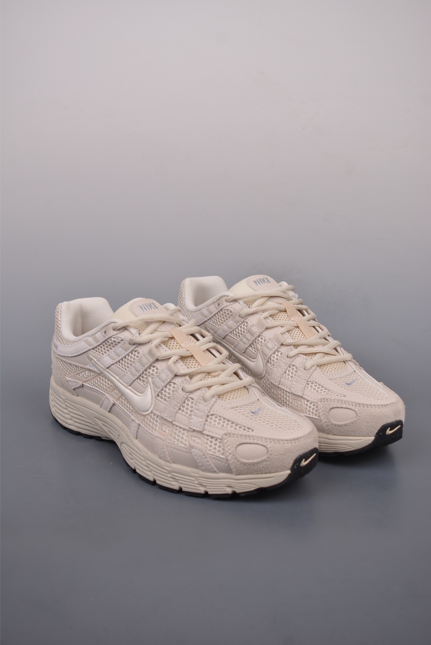 Nike Initiator Running Off-White HF0015-100