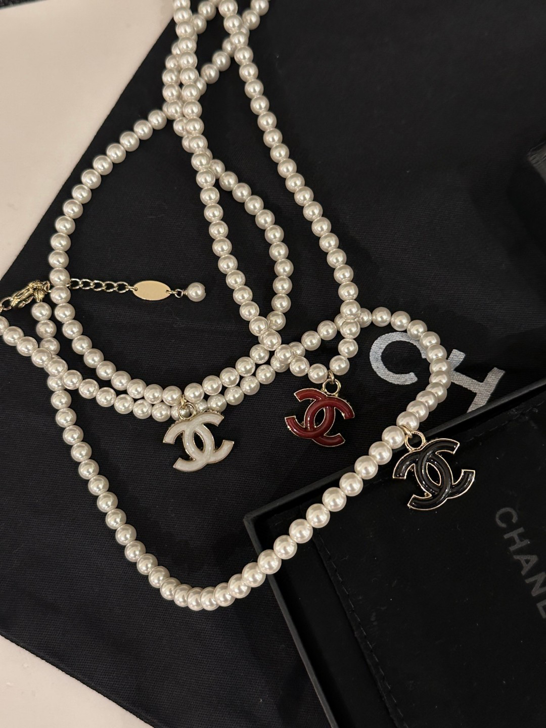 Chanel pearl double c necklace