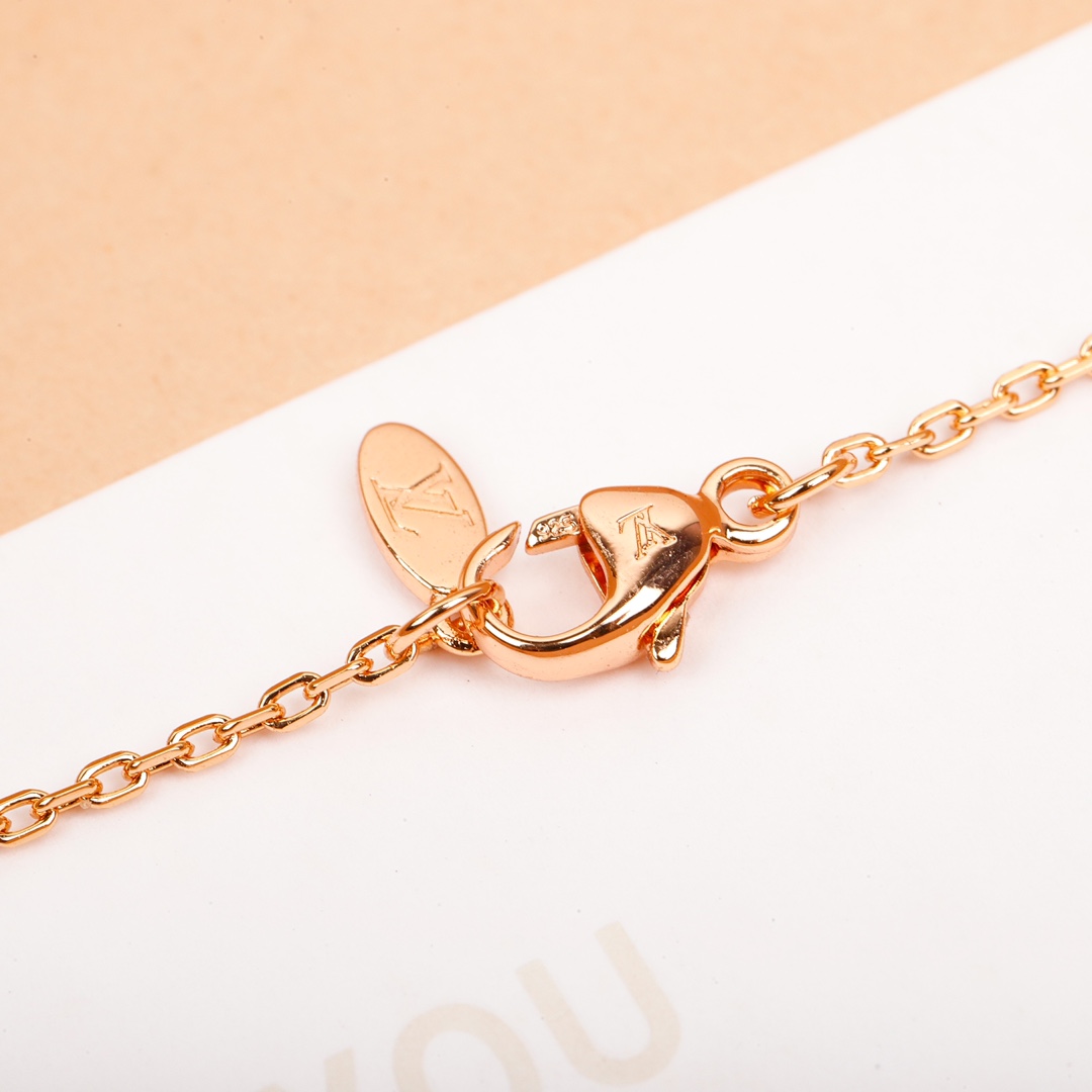Louis Vuitton monogram pointed flower necklace