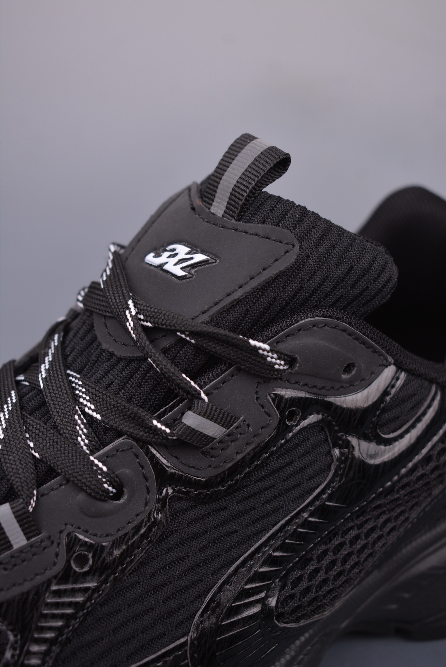 BALENCIAGA 3XL Sneakers 3+ 